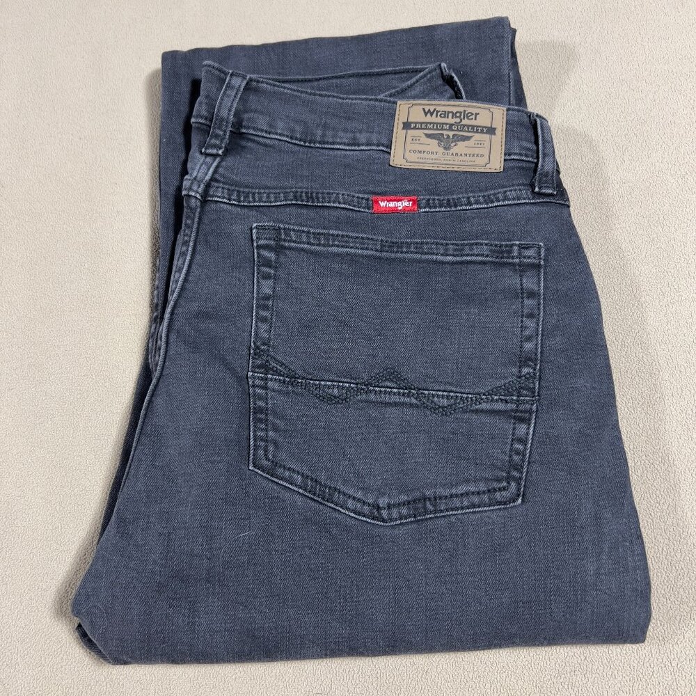 Wrangler Men's Relaxed Boot Jean